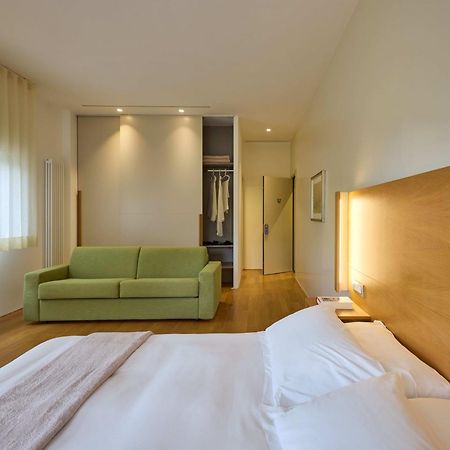 Hotel Emilia Ancona Exterior photo