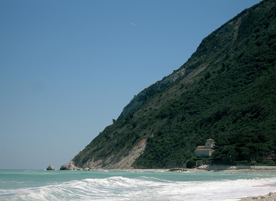 Hotel Emilia Ancona Exterior photo